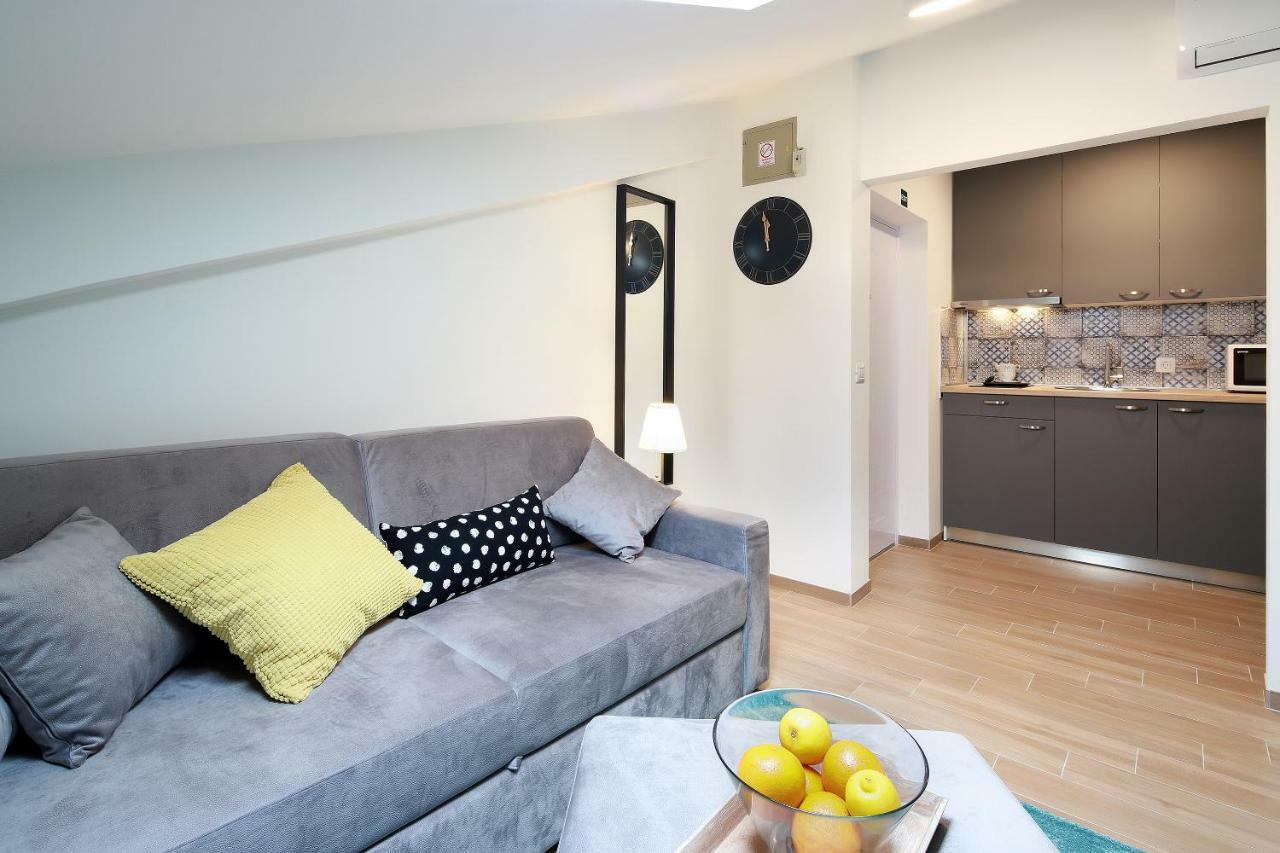 Nelly Apartment Rijeka Exterior foto